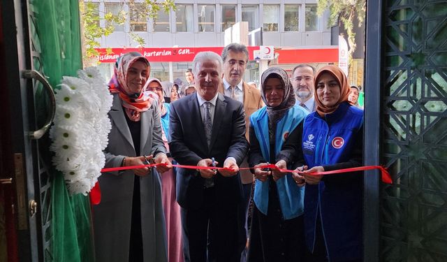 Antalya Müftülüğü "İyilik Atölyesi" açıldı