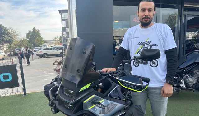 Antalya'da motorcu ambulans için canını hiçe saydı