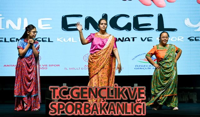 Antalya'da engeller sevgiyle aşılıyor