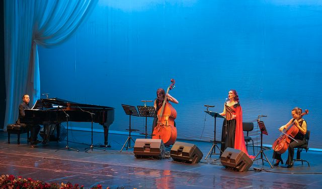 Antalya’da tutkunun dansı yeniden parlıyor