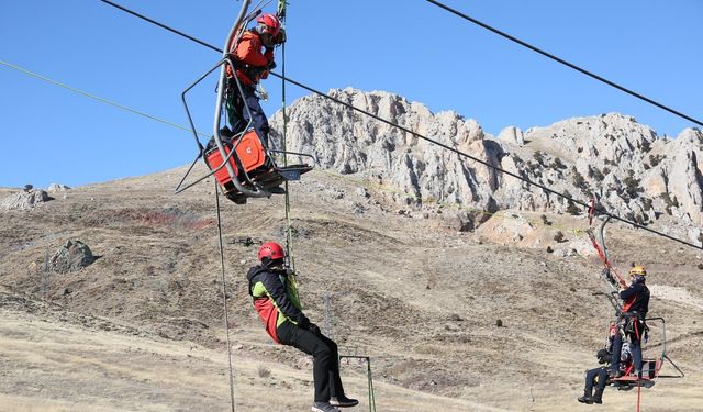 Antalya’daki tatbikat nefes aldırmadı