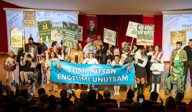 Başkan Vekili Çiçek engellileri yalnız bırakmadı