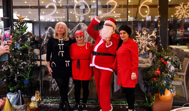 Yeni yıla Engelsiz Kafe’de ‘Merhaba’ dediler