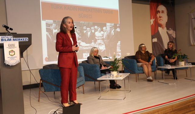 Kepez’de “Güçlü Kadınlar, Güçlü Yarınlar” konuşuldu