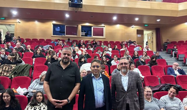 Otizmli bireylerin sahne performansına alkış yağdı