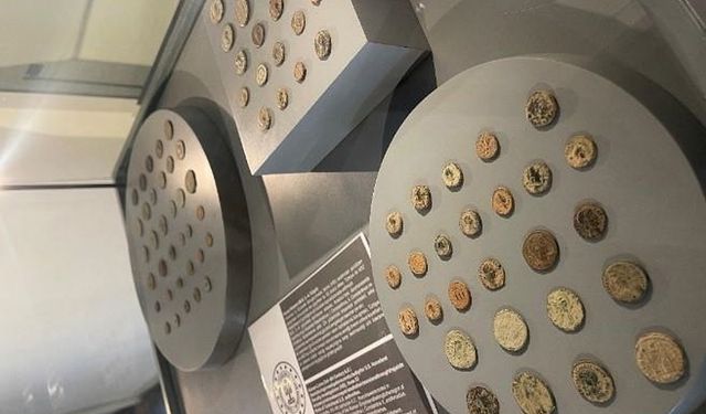 Yurt dışına kaçırılan 110 tarihi eser, ana vatanına getirildi