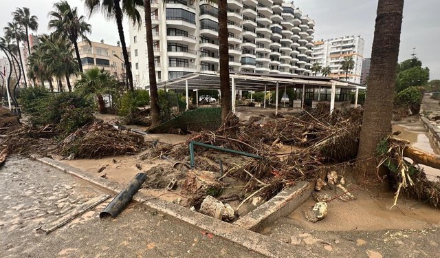 Sel felaketinin boyutu ortaya çıktı: Mersin’de köprü yıkımı ve su baskınları dronla görüntüledi