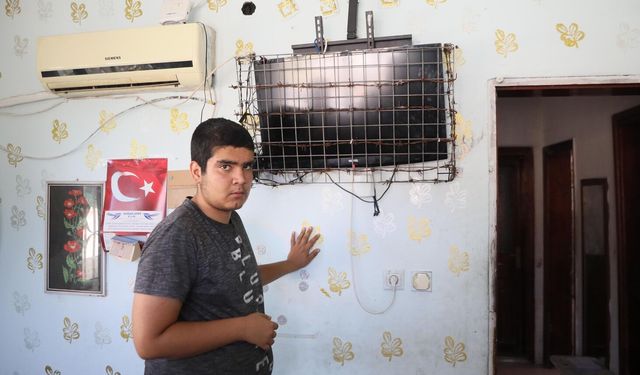 Ailesini darp eden otizmli Muhammet'in annesinden çağrı