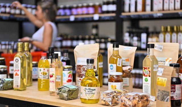 Antalya’da kadın kooperatiflerine 3,5 milyon lira gelir sağlandı