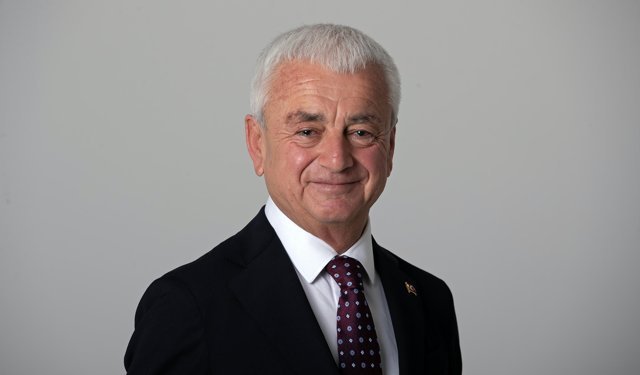 Mustafa Geyikçi Adlıhan Dere'ye sert çıktı