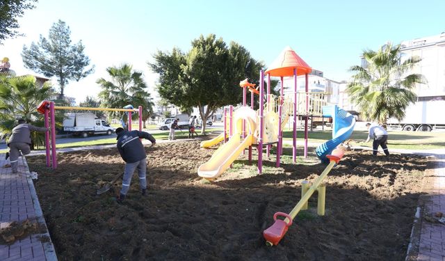 Kepez Belediyesi Varsak’a yeni parklar kazandırdı