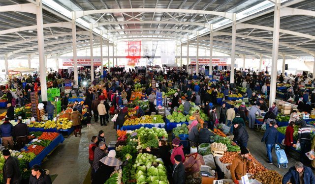 2026 Antalya'da Arife günü hangi pazarlar açık?