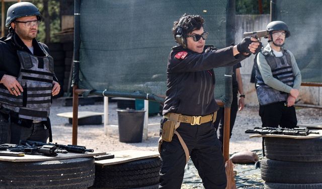 Antalya’daki kadın polislerin eğitimi göz dolduruyor