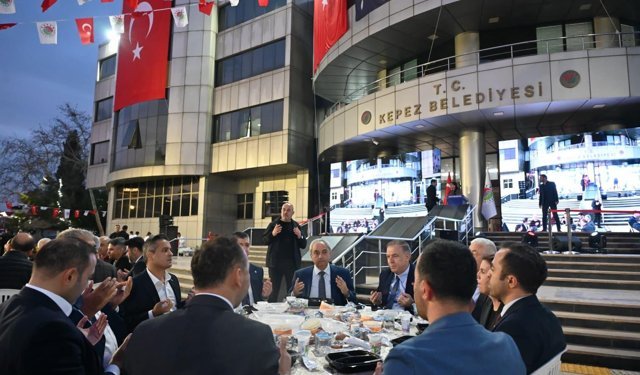 Kepez’den Kadir Gecesi’nde 5 bin kişilik birlik sofrası