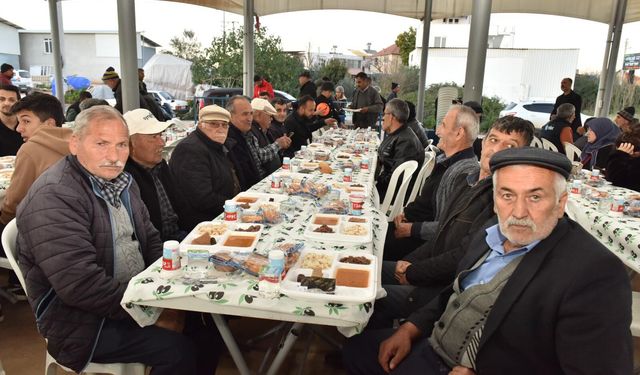 Kepez’in iftar sofraları Başköy ve Gaziler’e kuruldu