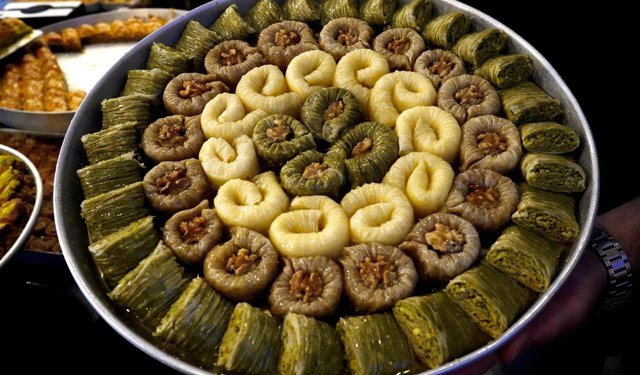 Klasik baklava tarih oluyor! Yeni gözde tatlılar belli oldu