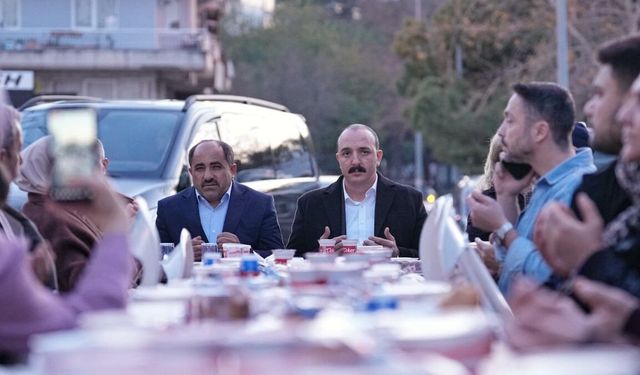 Konyaaltı Belediye Başkanı Cem Kotan, “Aynı sofrada buluşmak birliğimizi pekiştiriyor”