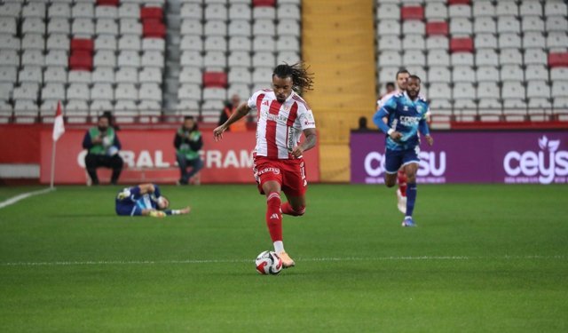 Maçın yıldızı, Fener’den alınan 1 puandan memnun değil