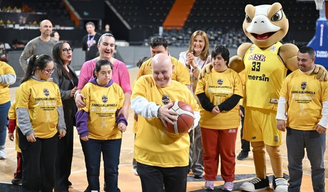Mersin Büyükşehir Belediyesi’nden 21 Mart farkındalığı