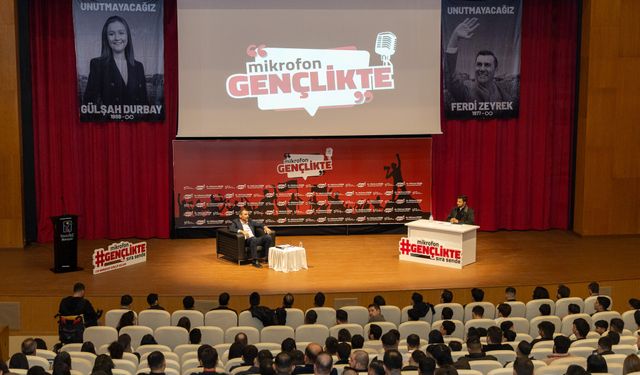 Mikrofon Gençlikte programının ilk konuğu Manavgat Belediye Başkan Vekili Mehmet Çiçek oldu