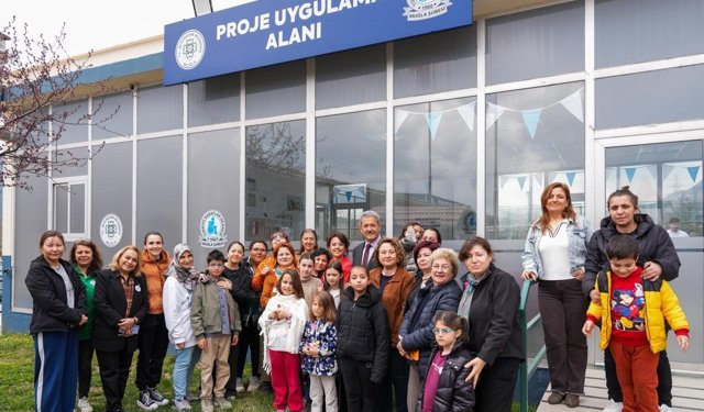 Muğla'da çorap boyama etkinliği ile farkındalık mesajı