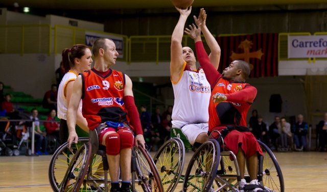 Tekerlekli Sandalye Basketbol play-off müsabakaları Manavgat'ta