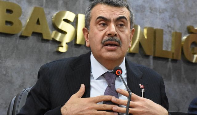 Bakan Tekin'den CHP'ye 'Tosun Paşa' benzetmesi: "Utanıyorum"