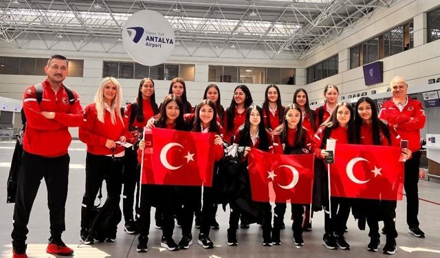 Antalya takımı Dünya şampiyonluğuna koşuyor