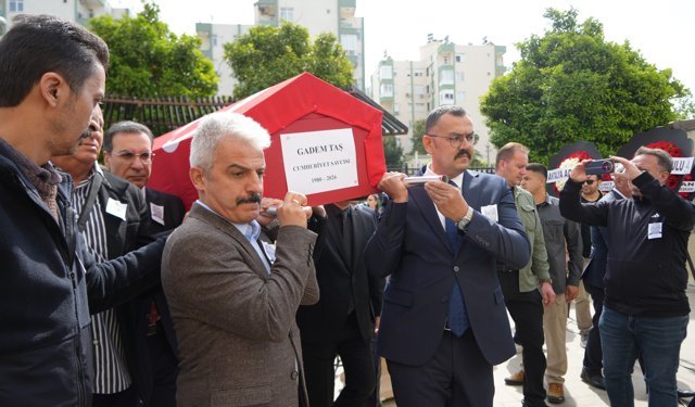 Antalya yasa boğuldu! Cumhuriyet Savcısı Gadem Taş son yolculuğuna uğurlandı