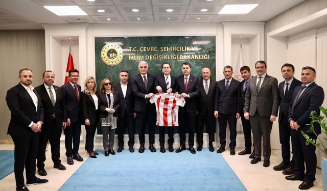 Antalyaspor’a kurtuluş reçetesini Menderes Türel verdi