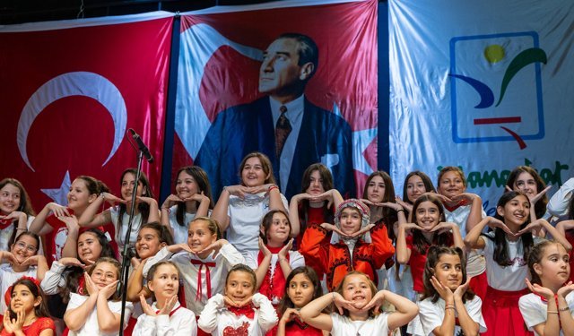 Manavgat Belediyesi eğitim kurumlarında 23 Nisan coşkusu