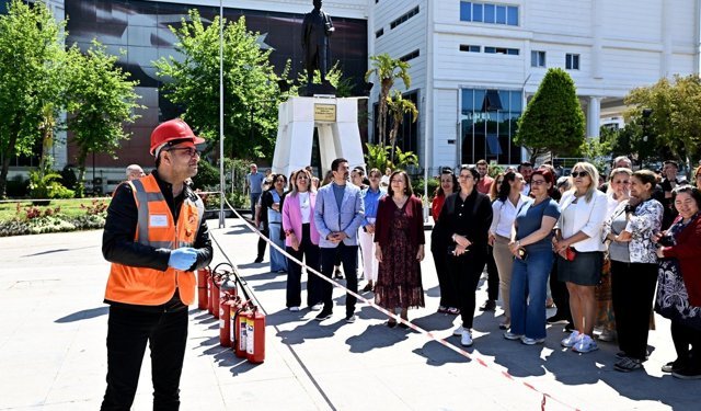 Muratpaşa Belediyesi’nde yangın tatbikatı gerçekleştirildi