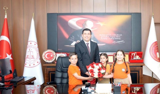 Öğrencilerden başsavcılığa 23 Nisan ziyareti