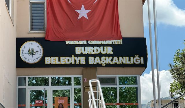 Ak Partililer CHP’li başkanla hakim karşısına çıkacak