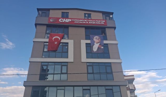 CHP Antalya’da yönetim tartışması alevlendi! CHP Antalya'da yönetim mi değişiyor?