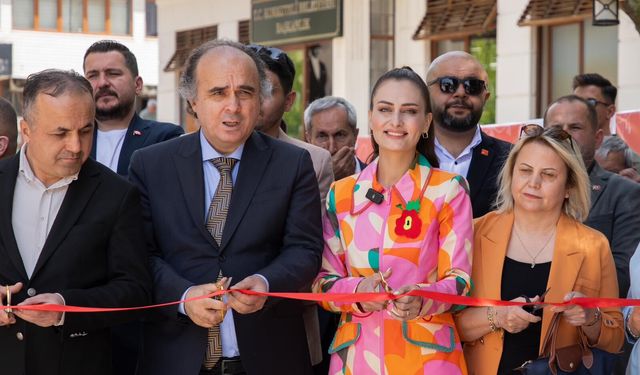 Korkuteli’nde kadın emeği yaz festivali başladı