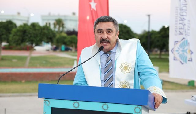 Alanya Alaaddin Keykubat Üniversitesi 90 genç hekimi mezun etti