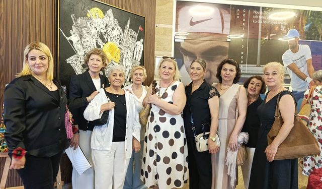Antalya’daki kadınlar 20 yıllık emeklerini sergiyle kutladı