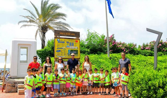 Minik çevreciler Mavi Bayrak’la tanıştı