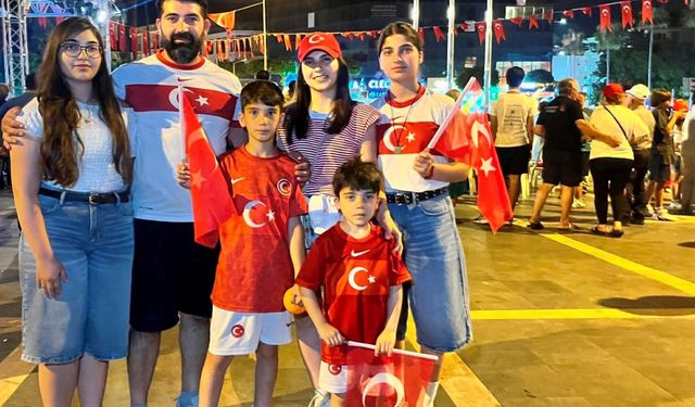 Antalya 15 Temmuz'un 10'uncu yılında tek yürek oldu