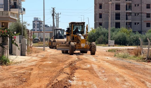 Antalya’nın yıllardır yol beklediği Demirel Mahallesi’ne yol atağı