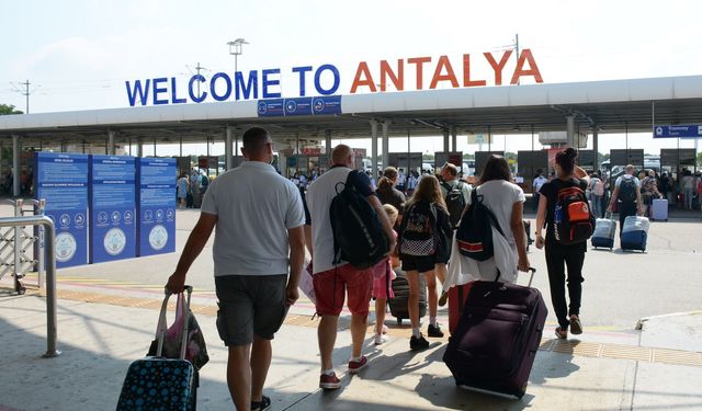 Antalya’daki turizmcilerden mikroplastik uyarısı