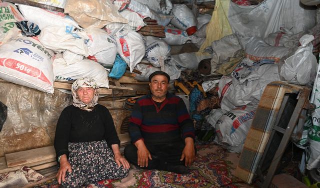 Isparta ‘da devlet millet el ele verdi! Yaşlı çifti yuvasına kavuştu