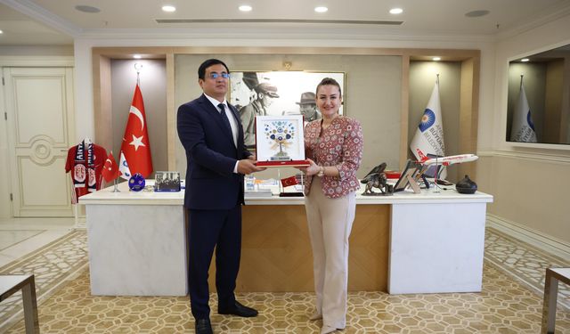 Kırgız Cumhuriyeti Antalya Başkonsolosu’ndan anlamlı ziyaret