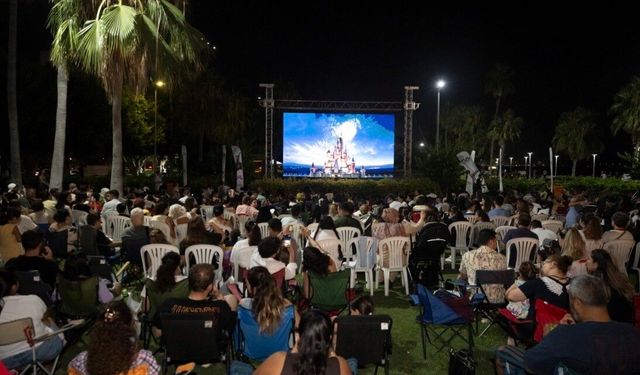 Mersin Büyükşehir çocuklar unutulmaz gece yaşattı