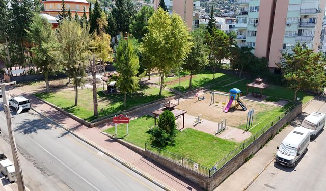 Kepez Belediye Başkanı Kocagöz bir çocuğun halini daha gerçekleştirdi