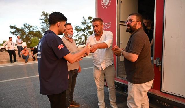 Kepez Belediyesi’nden yangın bölgesi tam destek
