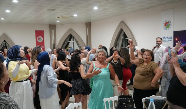 Kepez’de kadınlar Kadınlar Matinesi’nde buluştu