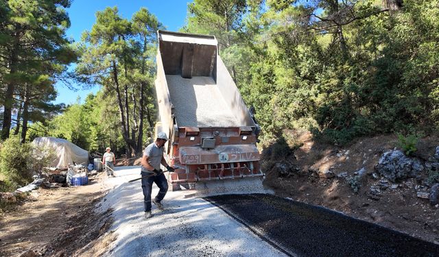 Kumluca’da 50 yıllık yol özlemi sona erdi
