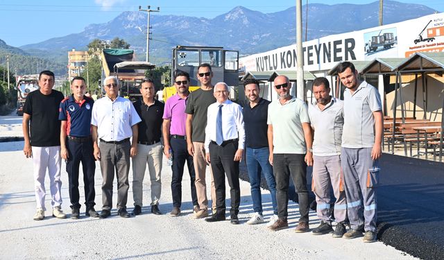 Kumluca’da Atatürk Caddesi yenilendi